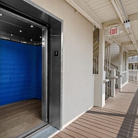 The Breakers #220 Beach Condo, Beautiful Ocean View At Coligny Beach, 4 N Forest Beach Drive Hilton Head, Walk To All Shops Restaurants, Renovated Jan 2024, Vacation Rental Hhi Llc Hilton Head Island Exteriör bild
