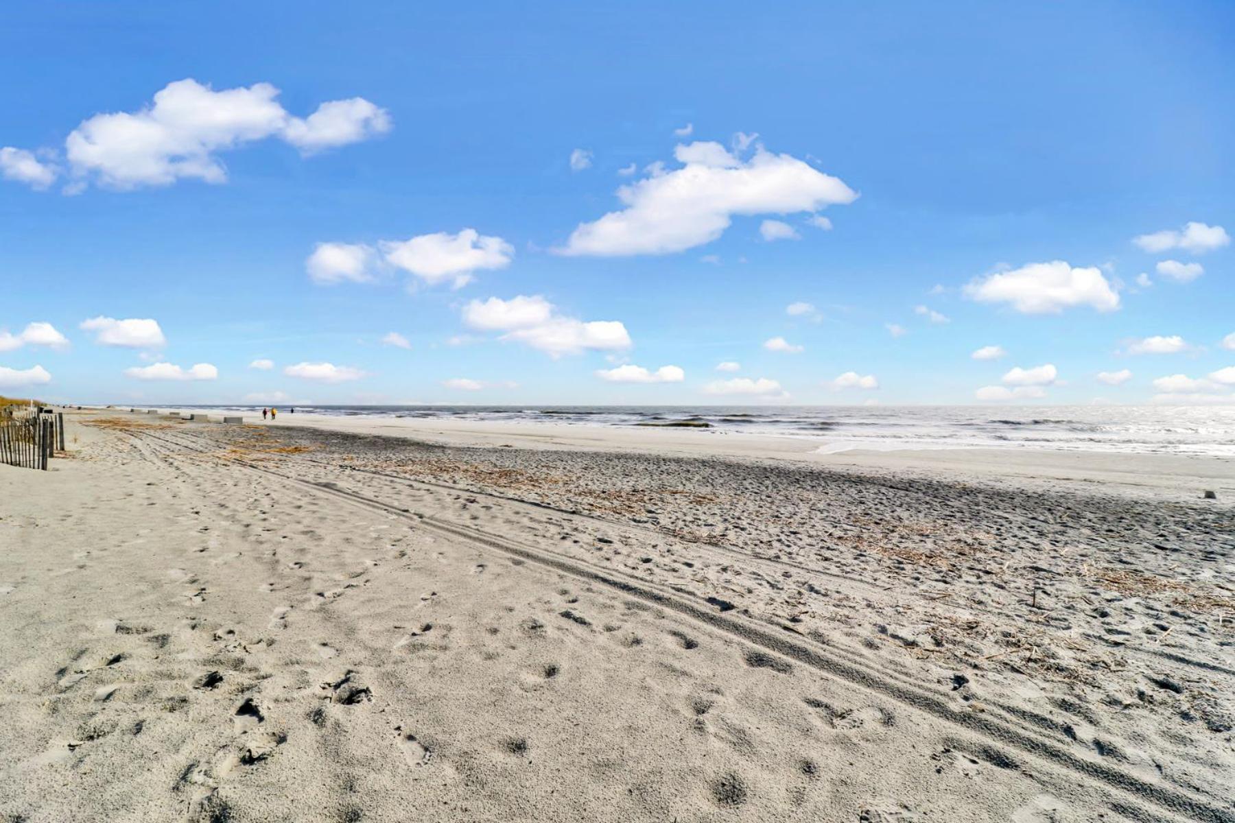 The Breakers #220 Beach Condo, Beautiful Ocean View At Coligny Beach, 4 N Forest Beach Drive Hilton Head, Walk To All Shops Restaurants, Renovated Jan 2024, Vacation Rental Hhi Llc Hilton Head Island Exteriör bild