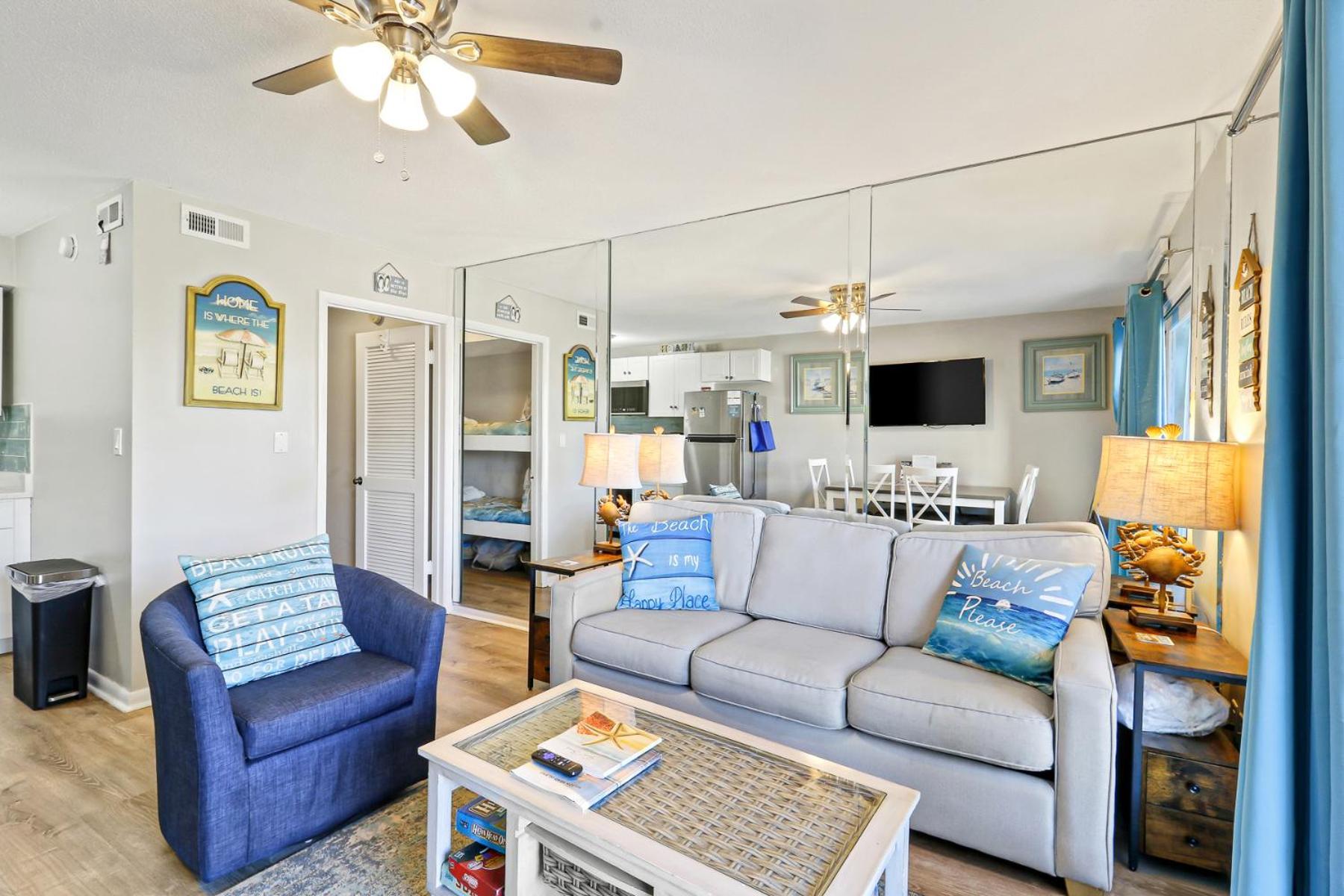 The Breakers #220 Beach Condo, Beautiful Ocean View At Coligny Beach, 4 N Forest Beach Drive Hilton Head, Walk To All Shops Restaurants, Renovated Jan 2024, Vacation Rental Hhi Llc Hilton Head Island Exteriör bild