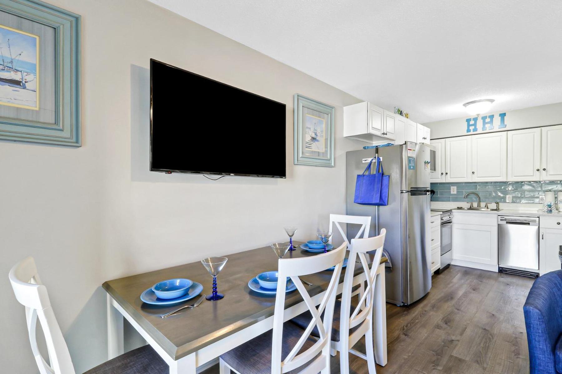 The Breakers #220 Beach Condo, Beautiful Ocean View At Coligny Beach, 4 N Forest Beach Drive Hilton Head, Walk To All Shops Restaurants, Renovated Jan 2024, Vacation Rental Hhi Llc Hilton Head Island Exteriör bild