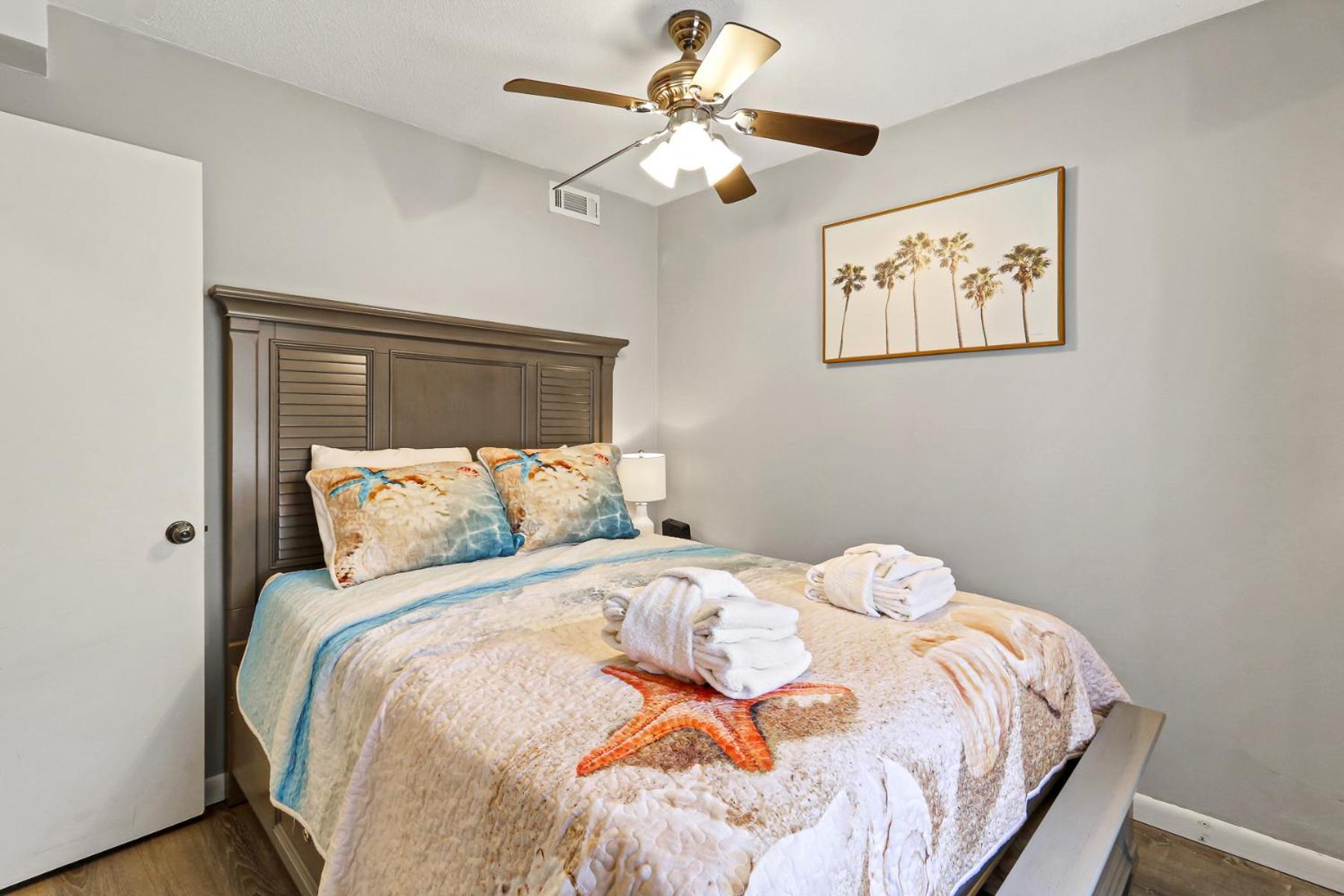 The Breakers #220 Beach Condo, Beautiful Ocean View At Coligny Beach, 4 N Forest Beach Drive Hilton Head, Walk To All Shops Restaurants, Renovated Jan 2024, Vacation Rental Hhi Llc Hilton Head Island Exteriör bild