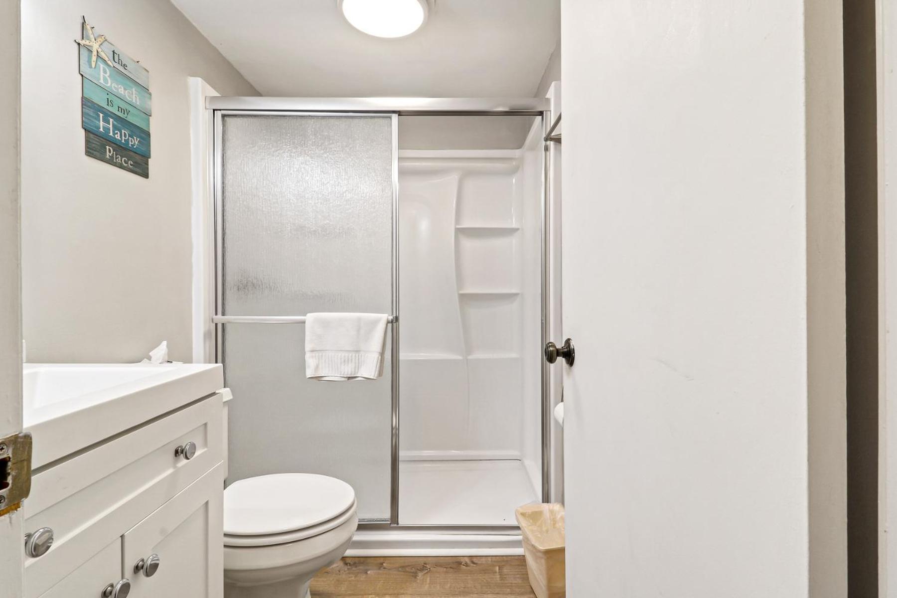 The Breakers #220 Beach Condo, Beautiful Ocean View At Coligny Beach, 4 N Forest Beach Drive Hilton Head, Walk To All Shops Restaurants, Renovated Jan 2024, Vacation Rental Hhi Llc Hilton Head Island Exteriör bild